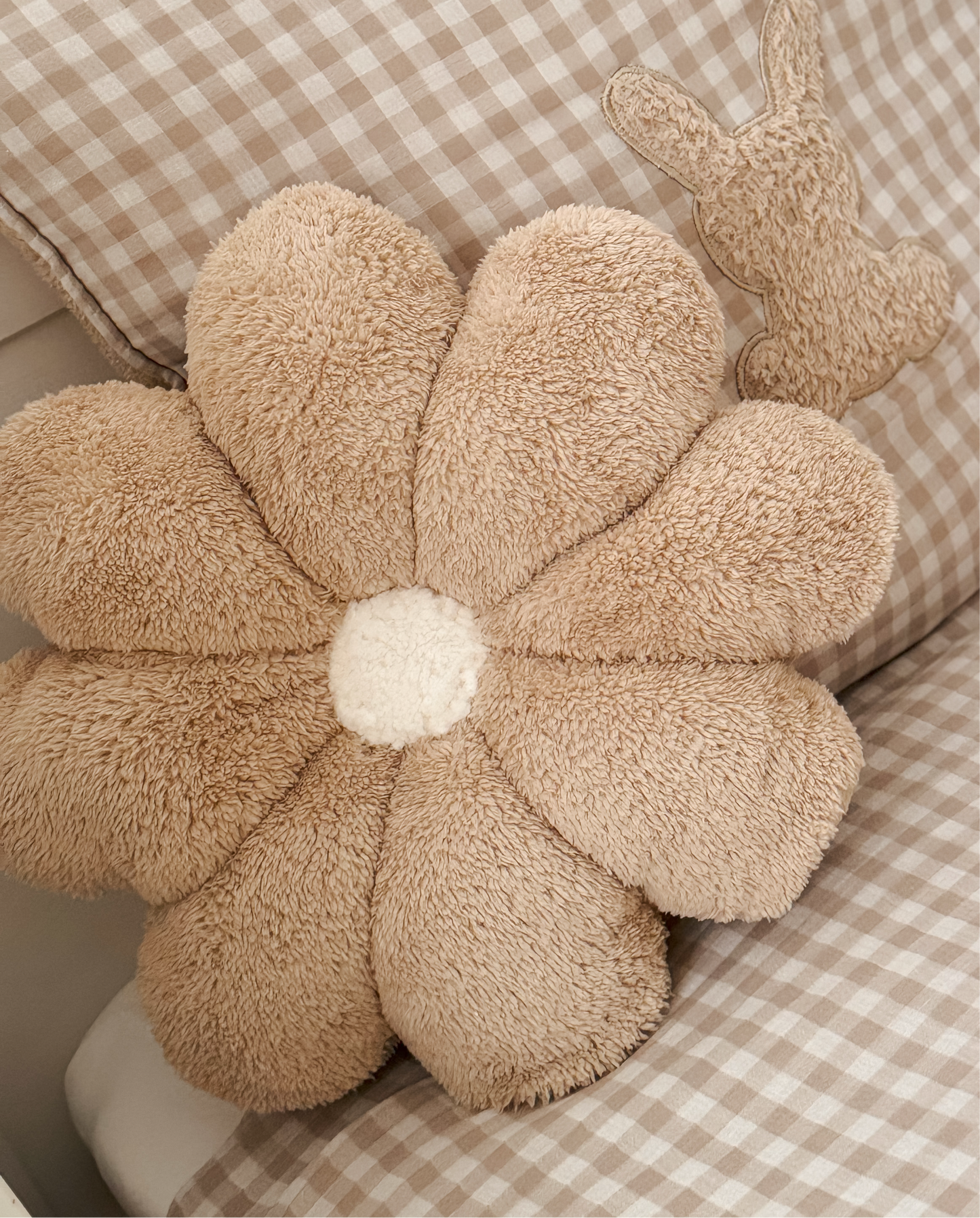 Coussin fleurs pilou